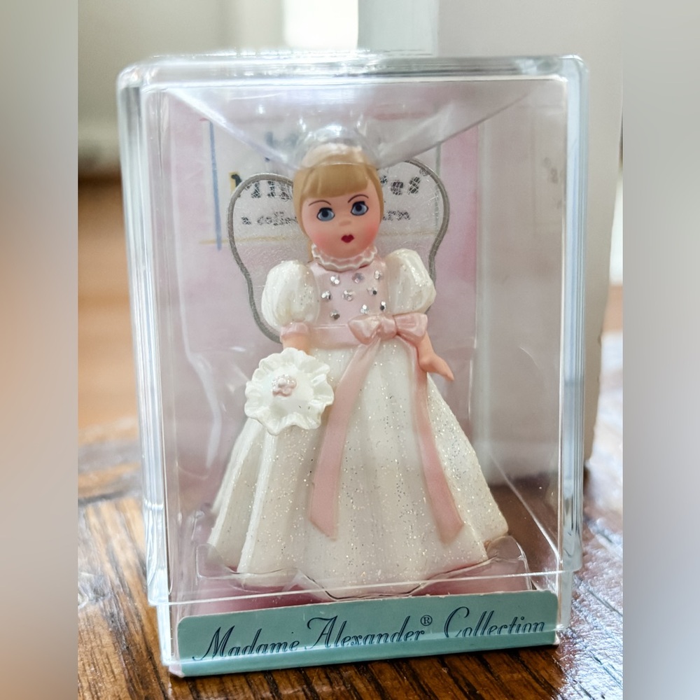 Madame Alexander Tooth Fairy Merry Miniatures Collection Hallmark Figurine